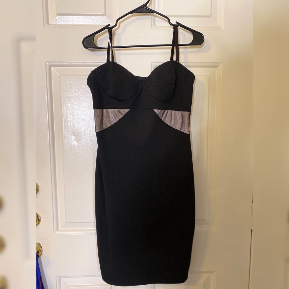 Kardashian Kollection Mess Dress Size LG never been worn tags attached